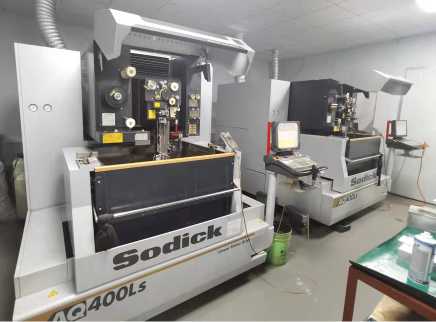 Wire-cut EDM equipment